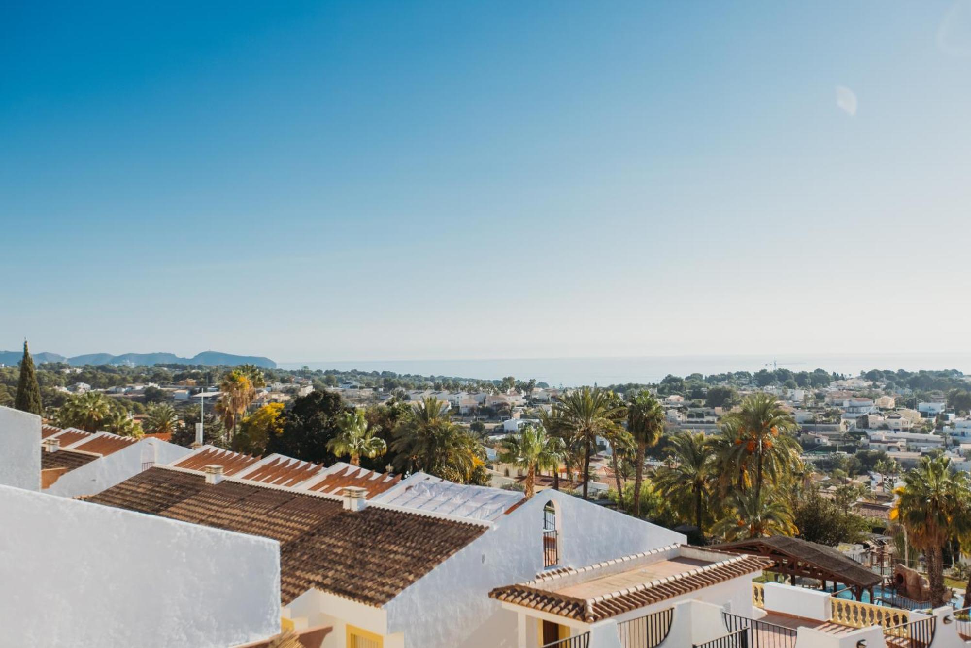 Casa Sunrise - Costa Blanca House With Rooftop, 5 Swimming Pools And Panoramic Sea- And Views At Penon De Ifach Apartment Calp