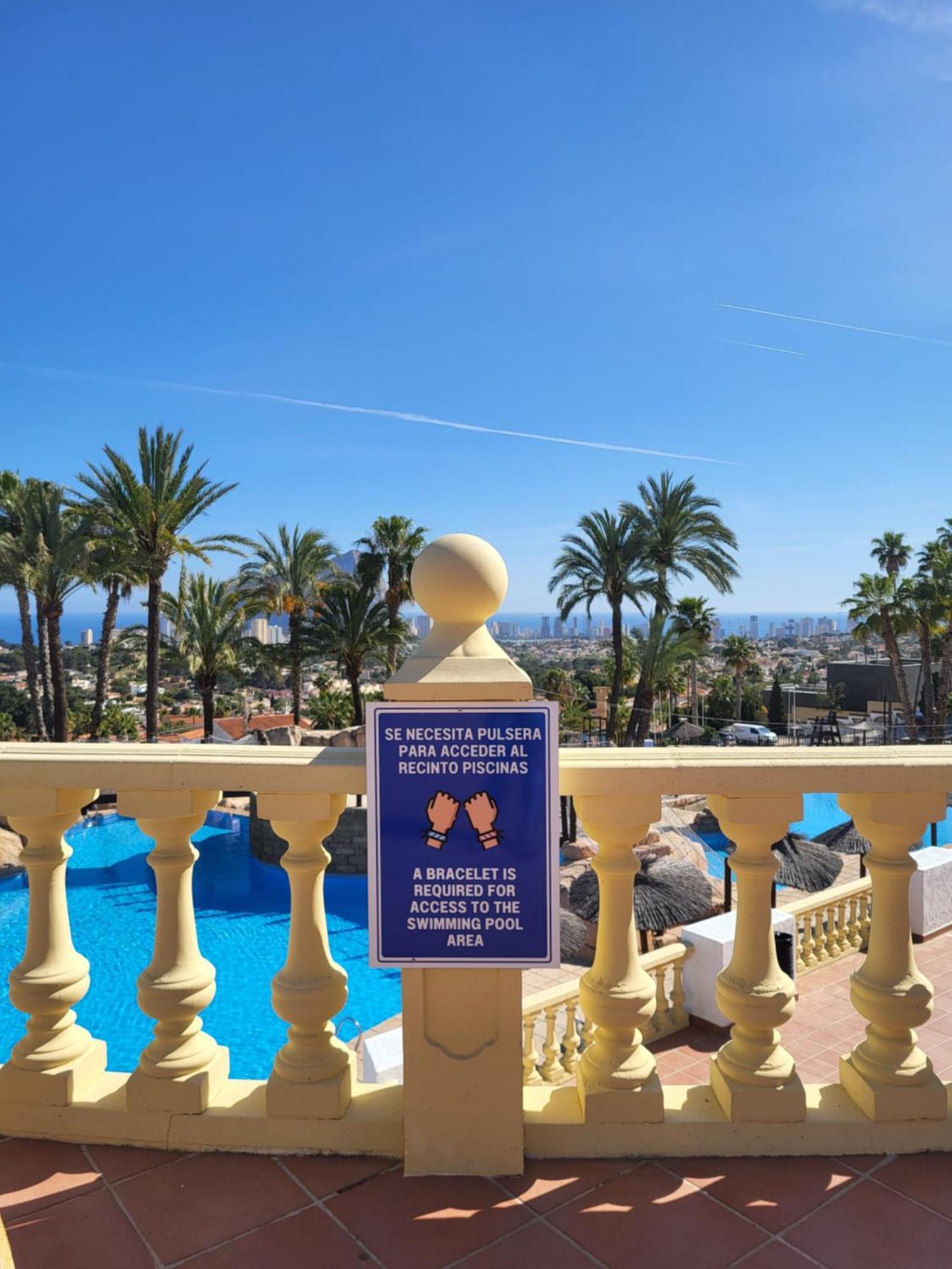 Casa Sunrise - Costa Blanca House With Rooftop, 5 Swimming Pools And Panoramic Sea- And Views At Penon De Ifach * Calp