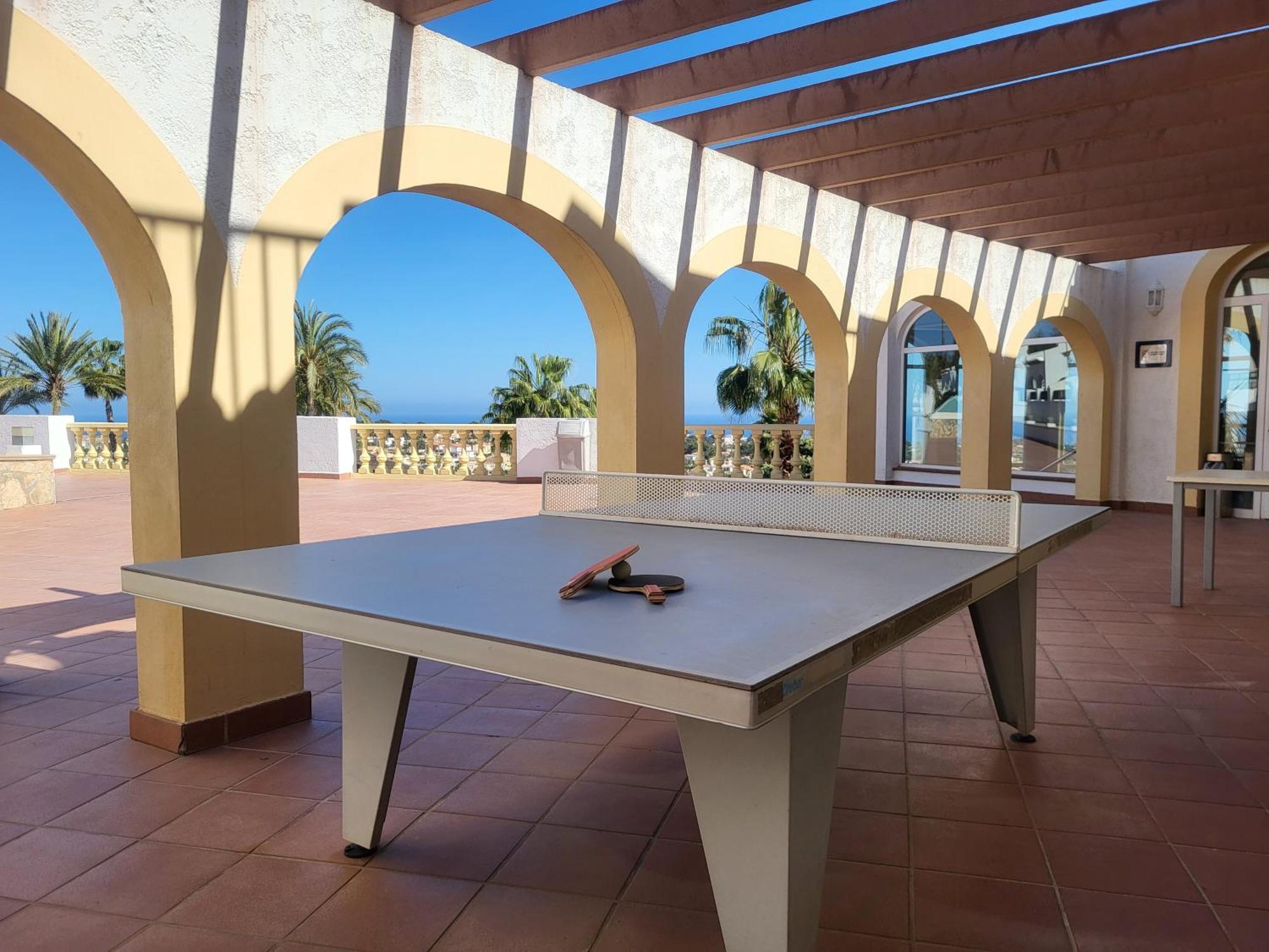 Casa Sunrise - Costa Blanca House With Rooftop, 5 Swimming Pools And Panoramic Sea- And Views At Penon De Ifach Appartement *