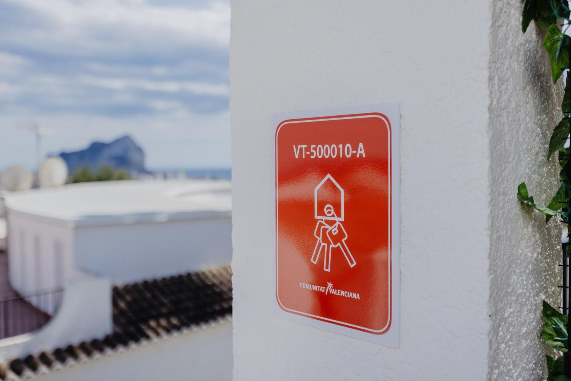 Casa Sunrise - Costa Blanca House With Rooftop, 5 Swimming Pools And Panoramic Sea- And Views At Penon De Ifach Appartement Calp